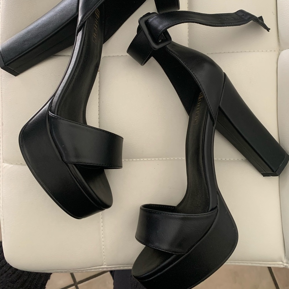 Black Ankle Strap Platform High Chunky Heel- 9